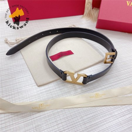 valentino V buckle belt