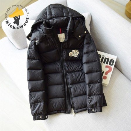 Moncler Down Jacket MC330037