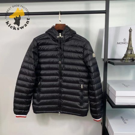 Moncler 2020 Down Jacket MC330054